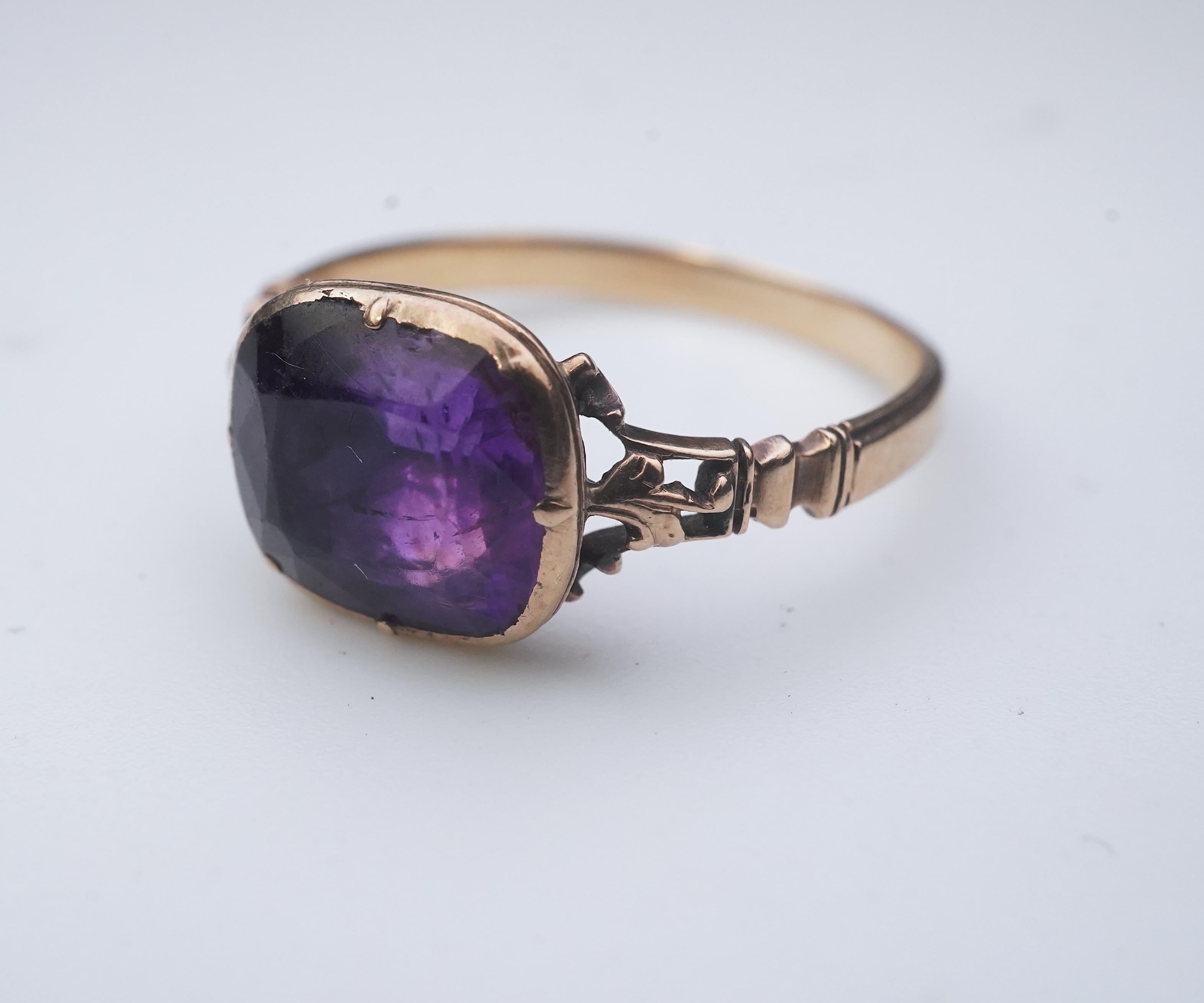 A George III amethyst ring, late 18th/early 19th century